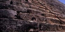 Escalinata este de la Pirámide del Adivino, Uxmal, México