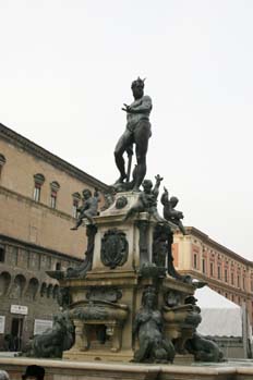 Fuente de Neptuno, Bolonia