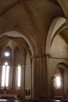 Columnas de soporte de la cúpula central, Huesca