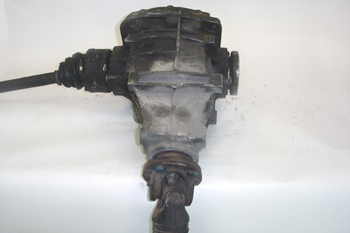 Grupo trasero diferencial. Montaje de junta cardan de transmisió