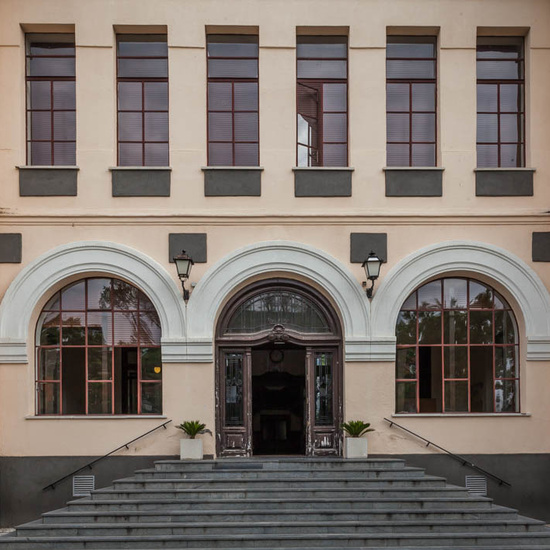 IES_ISABELLACATOLICA_EDIFICIO_006