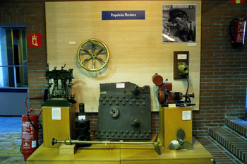 Elementos de propusión mecánica de una embarcación, Museo Maríti