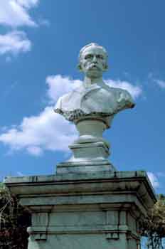 Busto de José Martí, Cuba
