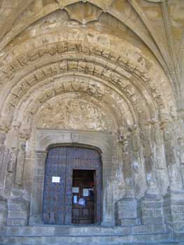Portada iglesia en Sos del Rey Católico, Zaragoza