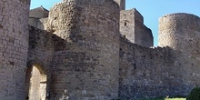 Entrada principal al castillo, Huesca