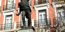 Monumento a Jacinto Ruiz y Mendoza, Madrid