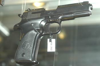 Pistola, Museo del Aire de Madrid