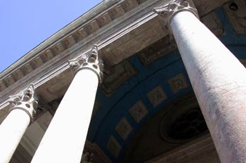 Pilares de Casa San Pedro, Ginebra, Suiza