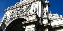 Puerta de la Plaza del Comercio, Lisboa, Portugal