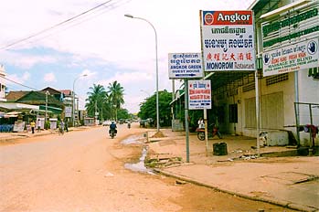 Calles de tierra batida de Siam Reap, Camboya