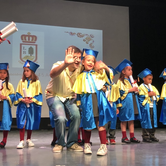 fotos LUIS BELLO GRADUACIÓN 5 AÑOS 24