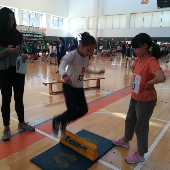 Encuentro de Atletismo 5º y 6º LUIS BELLO 13