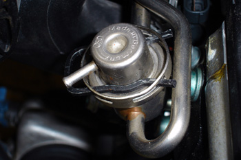 Regulador de presión de gasolina