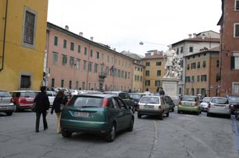 Plaza de la Finanza, Pisa