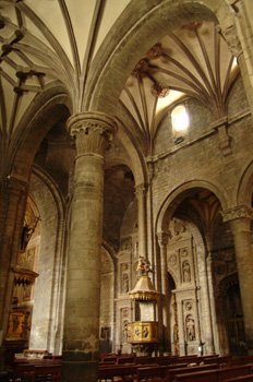 Pilares y bóvedas, Catedral de Jaca