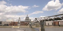 Millenium Bridge y Saint Paul Cathedral, Londres