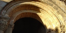 Detalle puerta acceso al castillo, Huesca