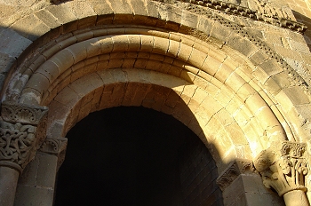 Detalle puerta acceso al castillo, Huesca