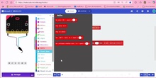 Programa con MakeCode uando el Kit de Nezha, una barrera de un parking con sensor