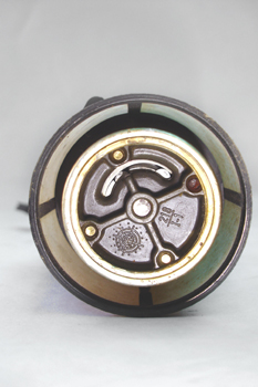 Bomba de gasolina elétrica sumergible. Detalle de la boca de suc