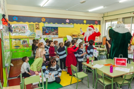 Los RRMM y Papá Noel en INF 4B 4