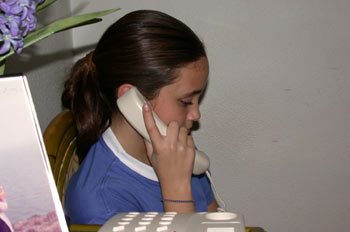 Hablar por teléfono