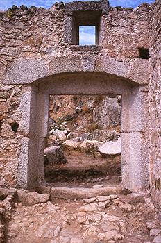 Molino de piedra abandonado