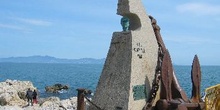 Monumento a la gente del mar en el puerto de L´Escala, Gerona