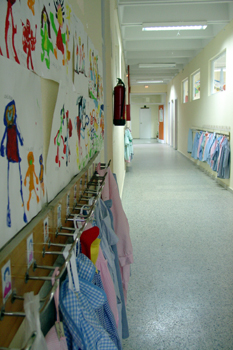 Pasillo de una escuela