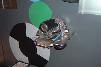 Dispositivo mojador con sistema de cepillos