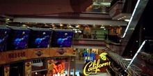 Interior de un centro comercial