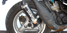 Ciclomotor. Sistema de escape y silencioso