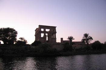 Philae al anochecer, Egipto