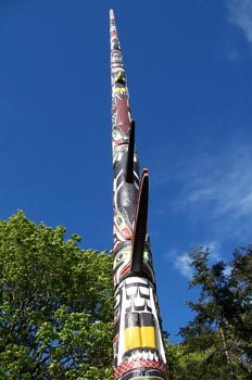 Totem más alto del mundo, Victoria