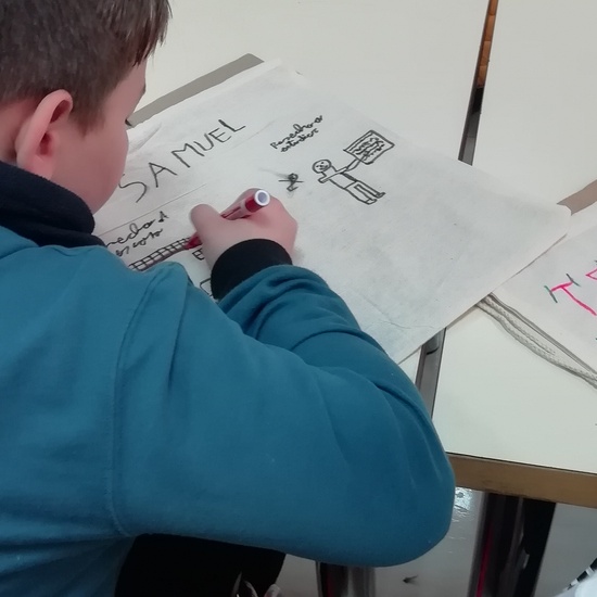 PON DE MODA TUS DERECHOS 18