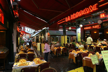 Rue des Bouchers, Bruselas, Bélgica