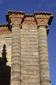 Detalle de la fachada de la Iglesia de San Pedro, Frómista, Pale