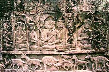 Relieves en pared de templo, Angkor, Camboya