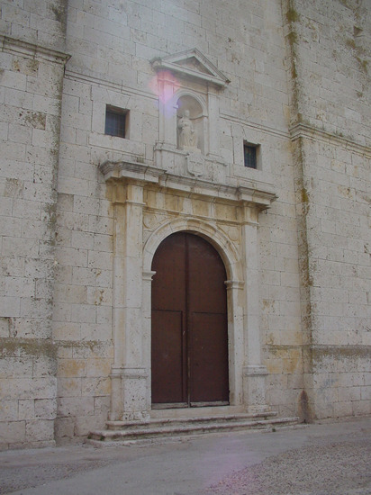 Puerta Iglesia en Campo Real