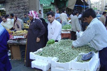 Mercado árabe de frutas y verduras