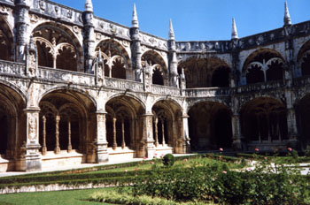 Patio interior, Monasterio de los Jerónimos, Lisboa, Portugal
