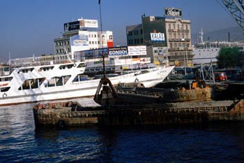 Puerto de Atenas, Grecia