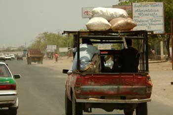 Vehículo en carretera, Rep. de Djibouti, áfrica