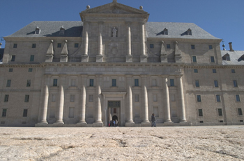 Monasterio de El Escorial, San Lorenzo de El Escorial, Comunidad