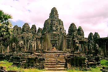 Entrada al Bayon, Angkor, Camboya