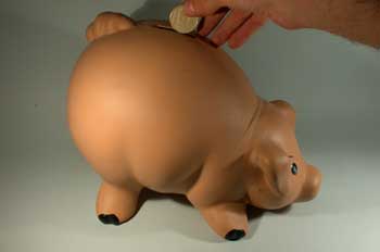 Hucha de barro con forma de cerdito