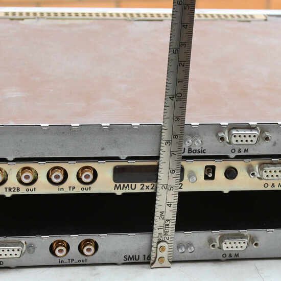Armazón de banda base de radioenlace Minilink (IDU)