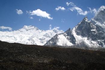 Ama Dablam y Amphu Laptse, vistos desde Chukhung