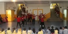 Vídeo 2. Baile de alumnos/as de comedor en el Berceo II.