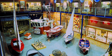 Vista de la planta baja del Museo Marítimo de Asturias, Luanco